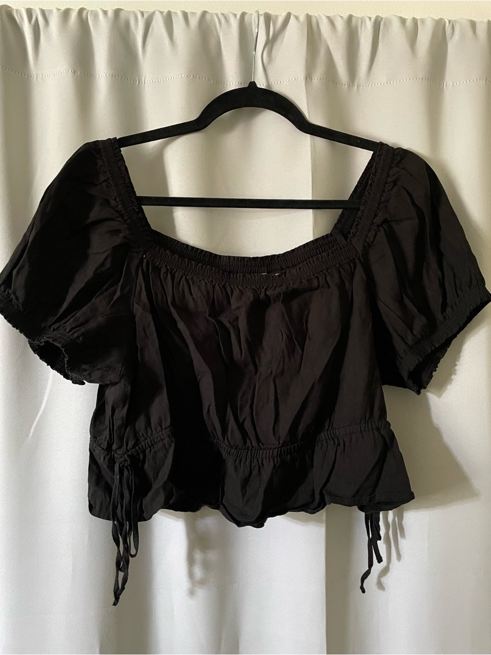 Uniqlo Cropped blouse